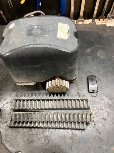 Motor de portão eletrônico