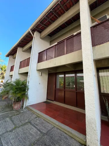 Apartamento no Parque das Palmeiras em Angra dos Reis