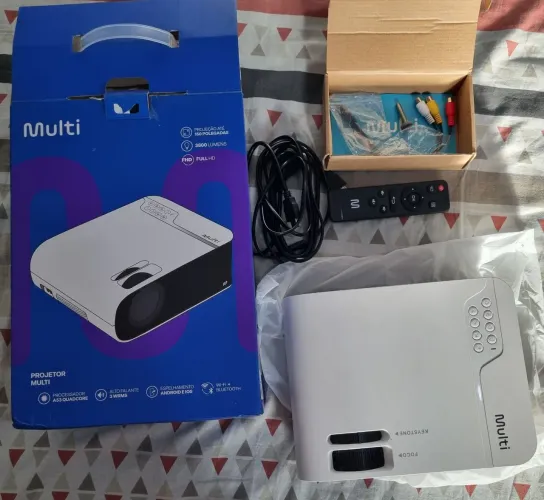 Projetor Multi - Full HD | Wi-Fi | Bluetooth