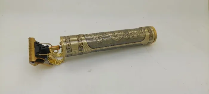 Máquina de Cortar Cabelo e Barba Golden Dragon