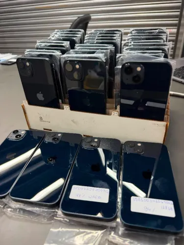 IPhone 13 semi novo 128gb