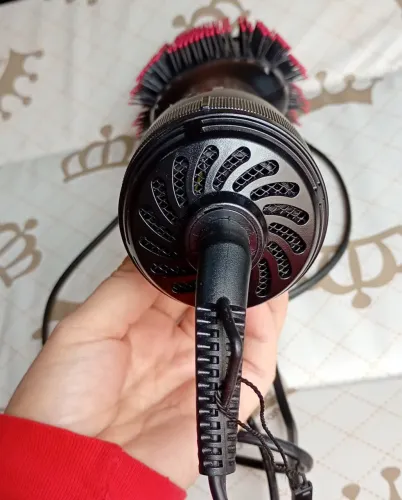 Escova secadora gama itali R$120,
