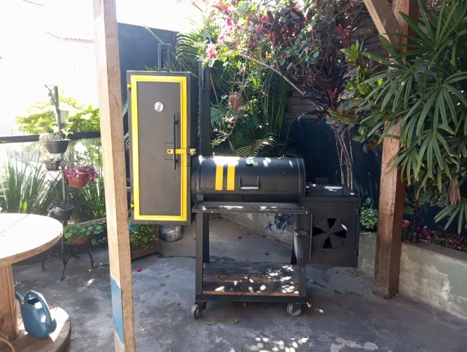 Pitsmoker offset com forno!