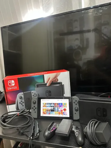 Nintendo Switch 