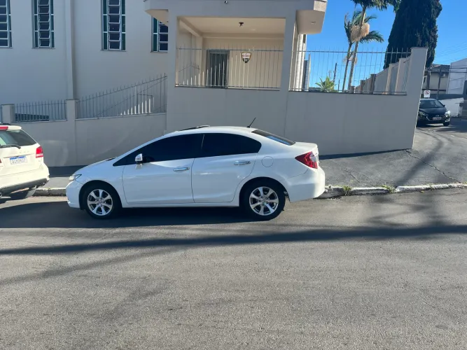 Honda Civic Sedan EXR 2.0 Flexone 16V Aut. 4P 2014