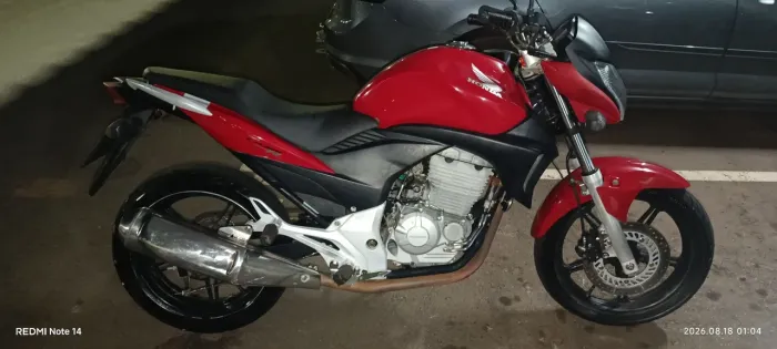 ? HONDA CB 300R 2011 ? R$ 12.000