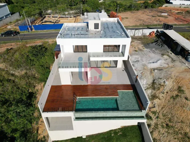 VENDO CASA DE ALTO PADRÃO COM 04 QUARTOS VISTA MAR - CONDOMÍNIO BRISA DO MAR