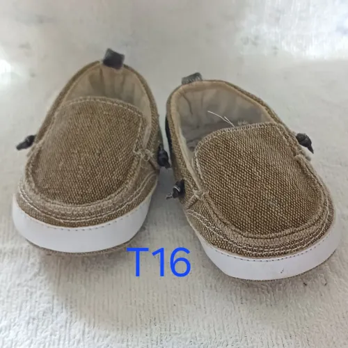Sapatinhos de bebês meninos 