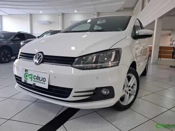 Volkswagen Fox Comfortline 1.0 Flex 12V 5P 2017
