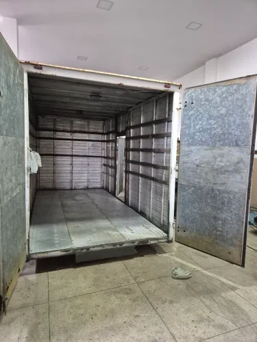 Carroceria Baú para caminhão 3/4