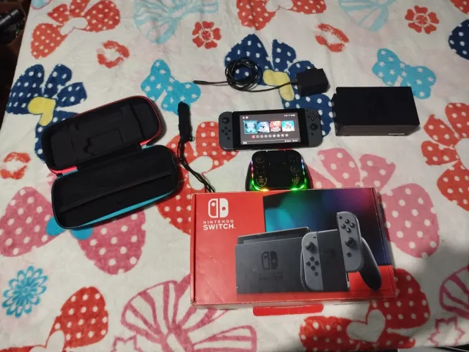 Nintendo Switch V2 Completo C/Nota Fiscal e Caixa(Vendo Ou Troco)