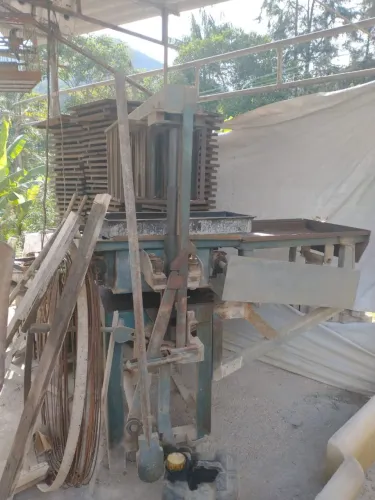 Máquina de fabricar blocos