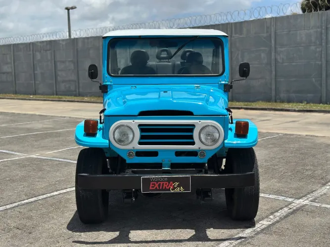 Toyota Band.Jipe Capota de Lona Diesel 1963