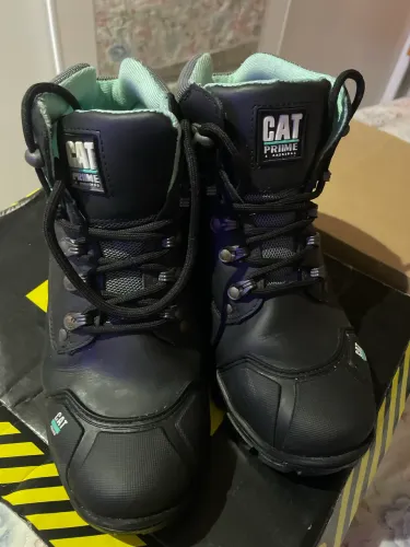 Bota marca cat prime original