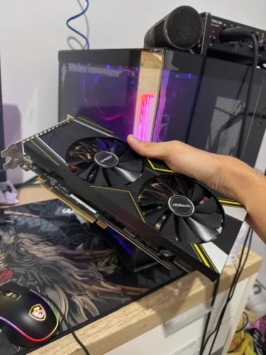 Placa de Vídeo RX5700xt 8Gb