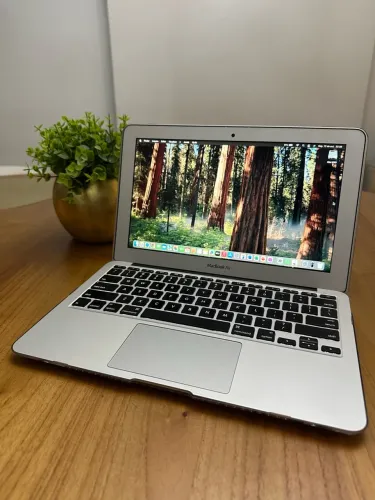 MacBook Air i7