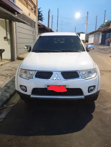 Mitsubishi L200 Triton HPE 3.2 CD TB Int.diesel AUT 2012