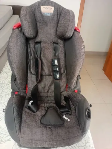 Cadeirinha infantil veículo