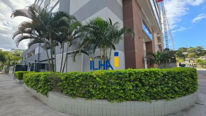 Apartamento com 2 dormitórios para alugar, 60 m² por R$ 3.585,06/mês - Jardim Camburi - Vi