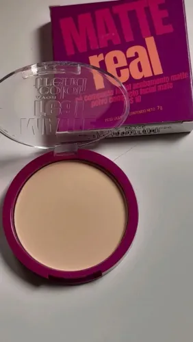 Pó compacto Avon ( cor bege médio)