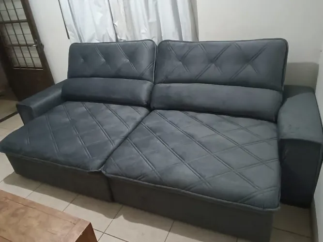 Sofá retrátil e reclinável novo 