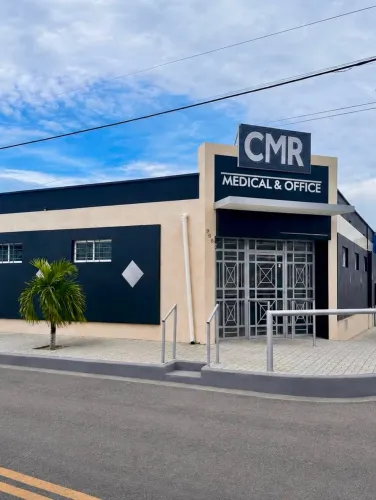 Prédio Comercial para locação na Cidade dos Funcionários em Fortaleza/CE com 9 salas