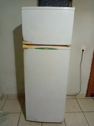 Geladeira usada