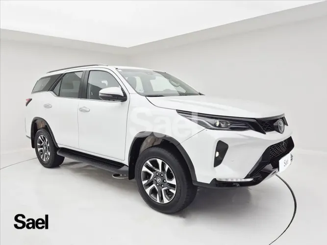 Toyota Hilux SW4 4X4 2.8 Diesel 2025