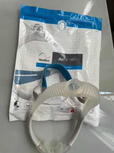 Máscara nasal Resmed AirFit 30