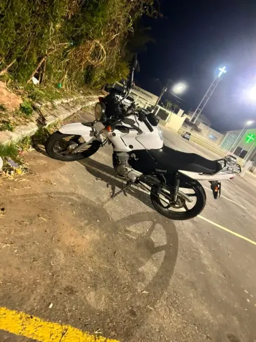Vendo factor 125 carburada ano 2015