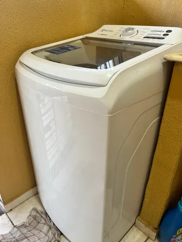 MÁQUINA DE LAVAR ROUPA ELETROLUX 14KG