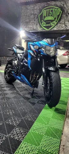 GSX-S 750 