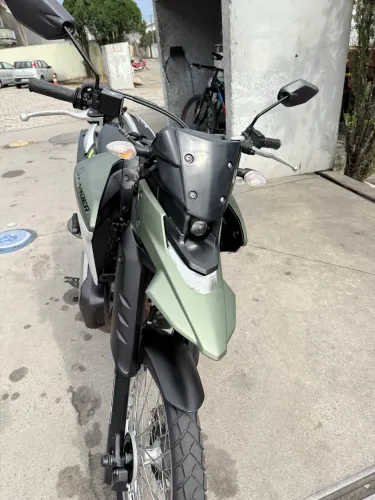 Lander 250 ano 2025
