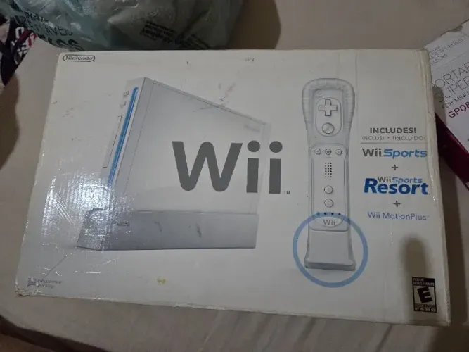 Nintendo Wii + Multi drive portátil