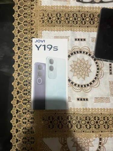 YOVI 19S 3 MESES DE COMPRADO
