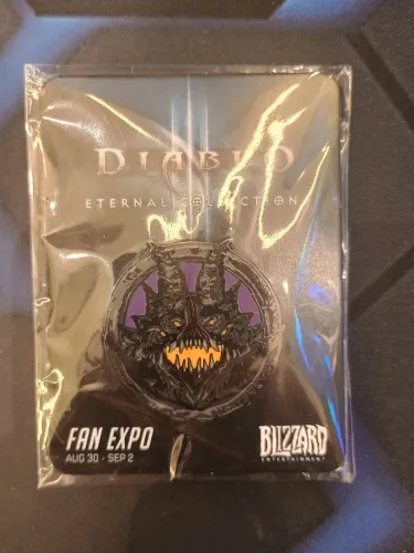 pin oficial diablo eternal collection fan expo 2018 blizzard lacrado