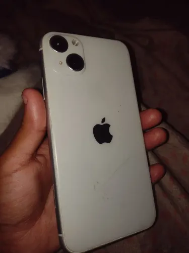 iPhone XR com traseira do 13