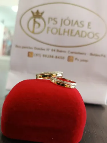 Ouro branco e amarelo