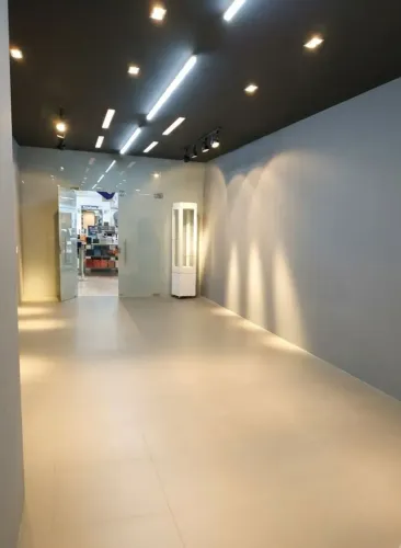 Shopping para aluguel com 48 metros quadrados em Centro - Caxias do Sul - RS