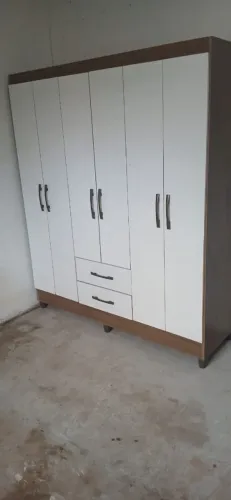 Vende-se guarda roupas