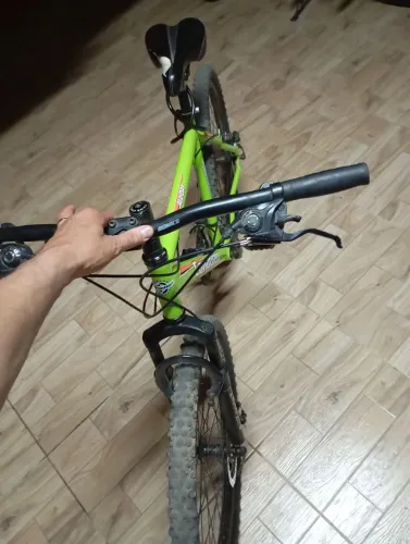 Pra vender logo, Bicicleta em prefeito Estado.