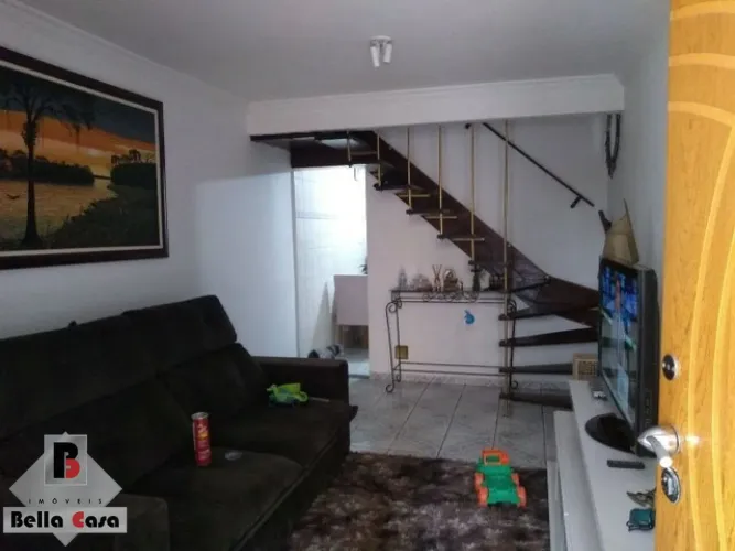 Casa no Tatuapé, 86m2 com 02 quartos sendo uma suíte, closet e varanda
