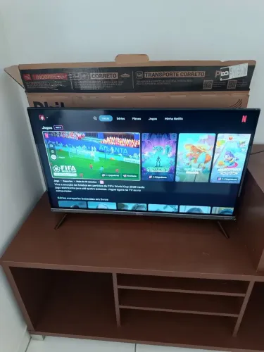 Smart TV Philco LED 32" Borda Infinita