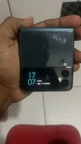 Samsung  z3 flip