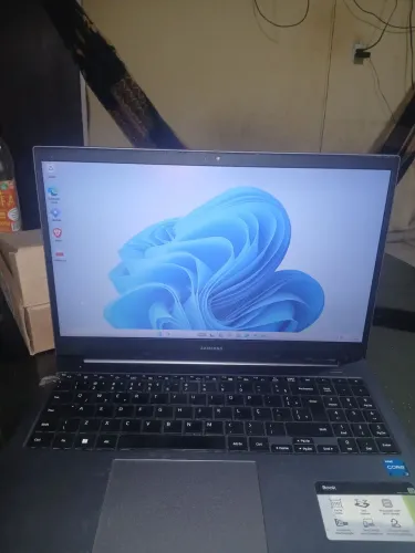 Samsung book i3 11a Ssd 256gb