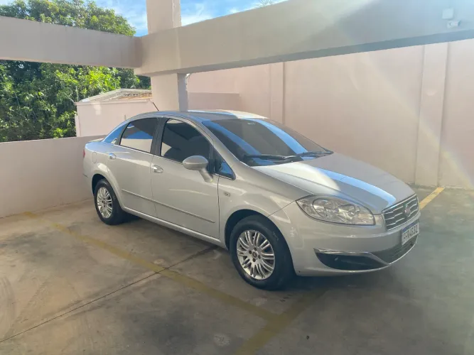 Fiat Linea Essence 1.8 Flex 16V 4P 2015