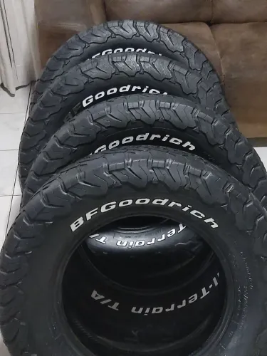 PNEU 265 70 17 BF GOODRICH (VALOR DAS 04 UNIDADES)