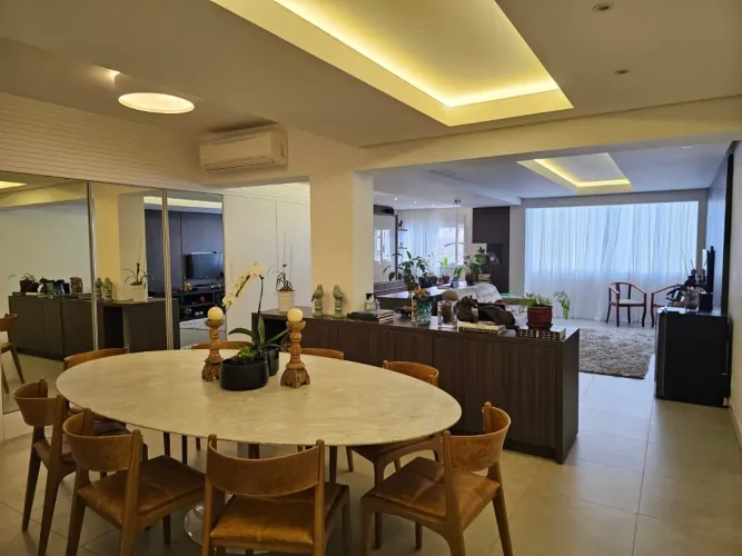 Apartamento de 3 quartos, mobiliado no Centro