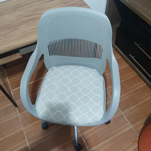 Escrivaninha com Cadeira de Escritório - Conjunto Completo