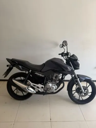 Fan2024: CINZA uma raridade, só 2.200 km rodados!